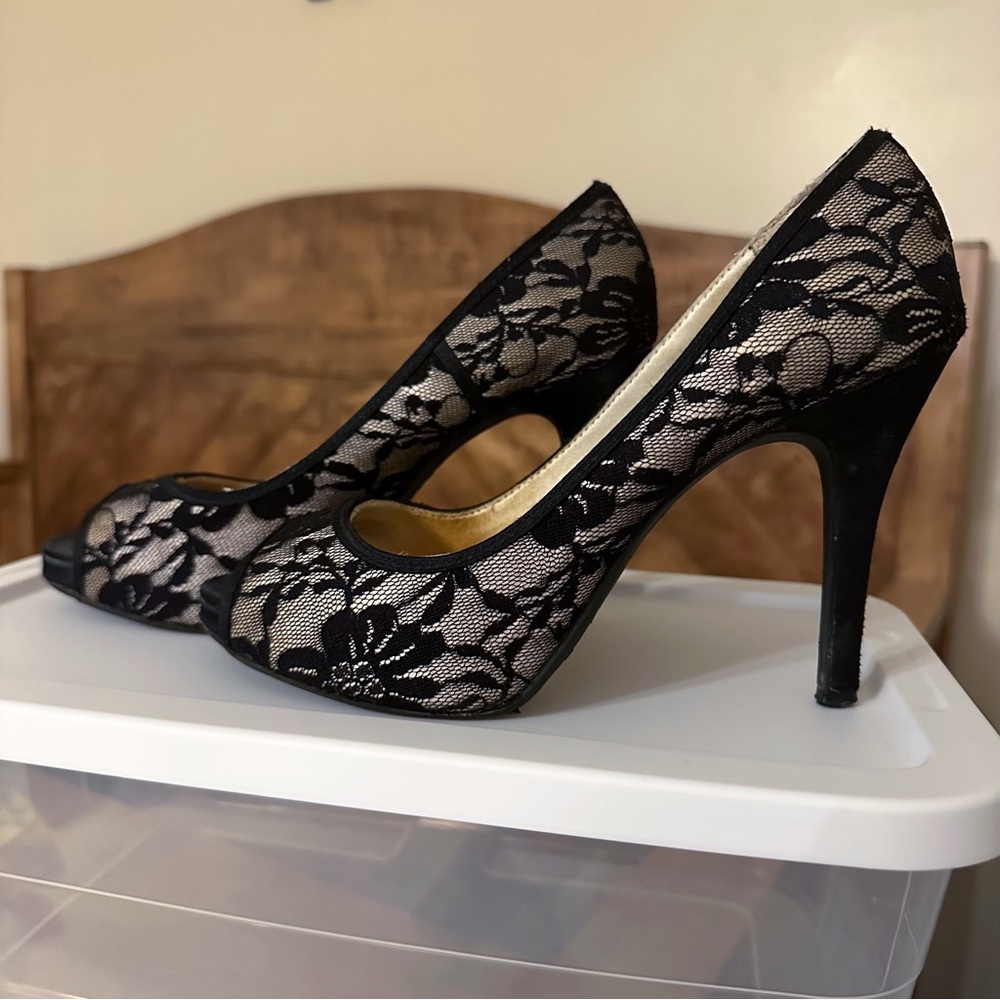 Fioni Peep Toe Heels